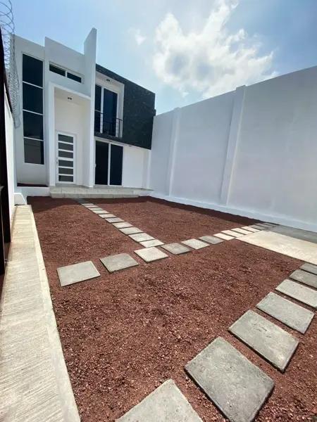 VENTA DE CASA DE 2 NIVELES EN LA COL. PLAN DE AYALA EN CUAUTLA