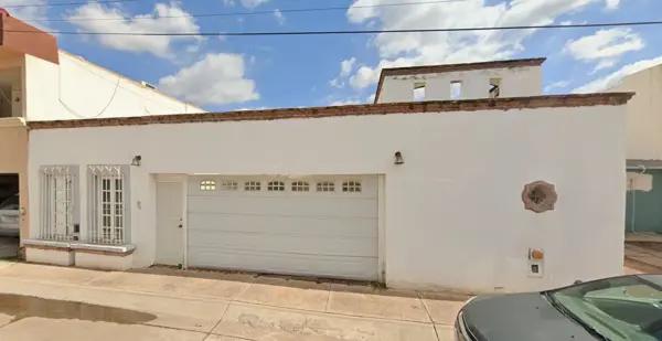 CASA EN VENTA EN CENTRO PLAZA MOCHIS, LOS MOCHIS, SINALOA.