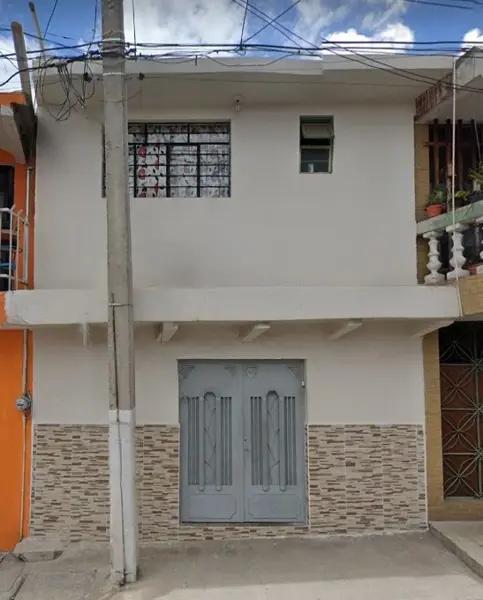 MFB  FUNCIONAL Y AGRADABLE CASA DE 2 PISOS EN TULANCINGO HGO.