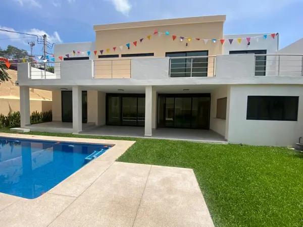 VENTA DE CASA En privada con vigilancia Chapultepec