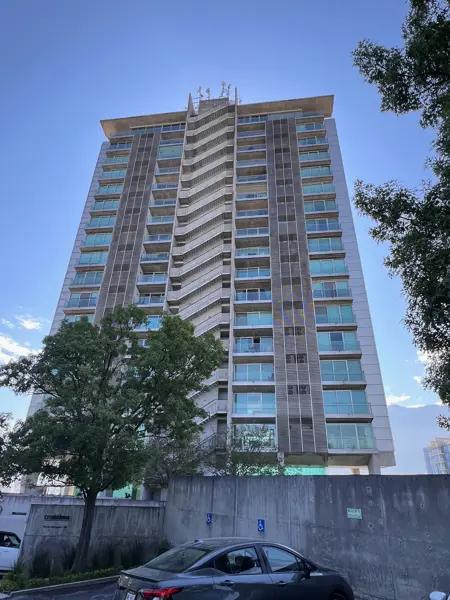 DEPARTAMENTO EN VENTA/RENTA EN TORRE LA LOMA,  SPGG CERCA DE EL CLUB INDUSTRIAL