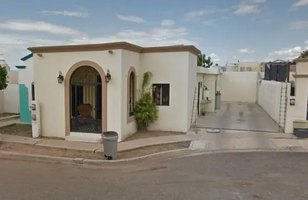 Se Vende Casa de Recuperación Bancaria en Priv. Rieti, 85136 Cdad. Obregón, Sonora