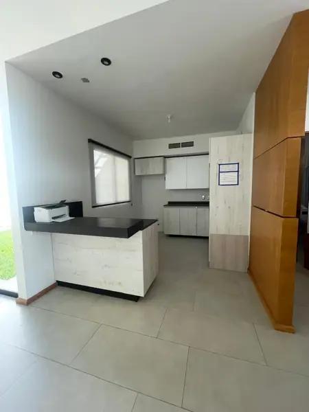 CASA EN VENTA, VIÑEDOS