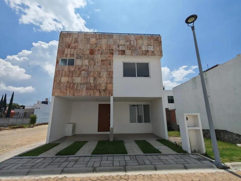 Foto 0 de HERMOSA CASA EN VENTA EN FRACCIONAMIENTO LA VID | Id nn-wy1000494