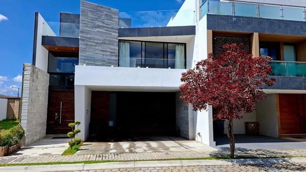 Casa en Venta - Lomas de Angelópolis