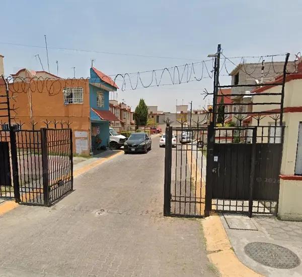 ¡Súper Precio! Casa en Venta en Las Américas, No la Dejes Ir.