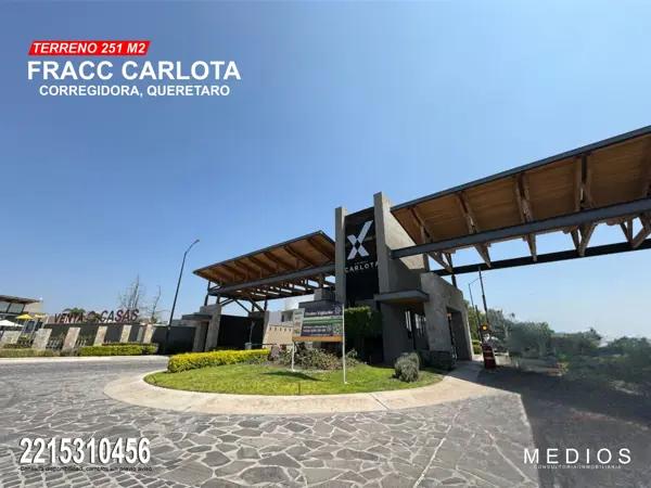 REMATE DE TERRENO PREMIUM EN FRACC LA CARLOTA, QUERETARO, PRECIO NEGOCIABLE