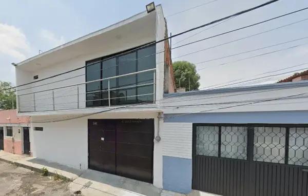 Se Vende Casa de Recuperación Bancaria en C. Rep. de Argentina, Quintero, San Pedro Tlaquepaque Jal.