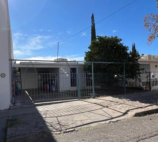 Casa en renta en Magisterial Universidad, Chihuahua, Chihuahua