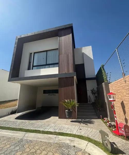 Casa en venta en Parque Varsovia Lomas de Angelópolis,