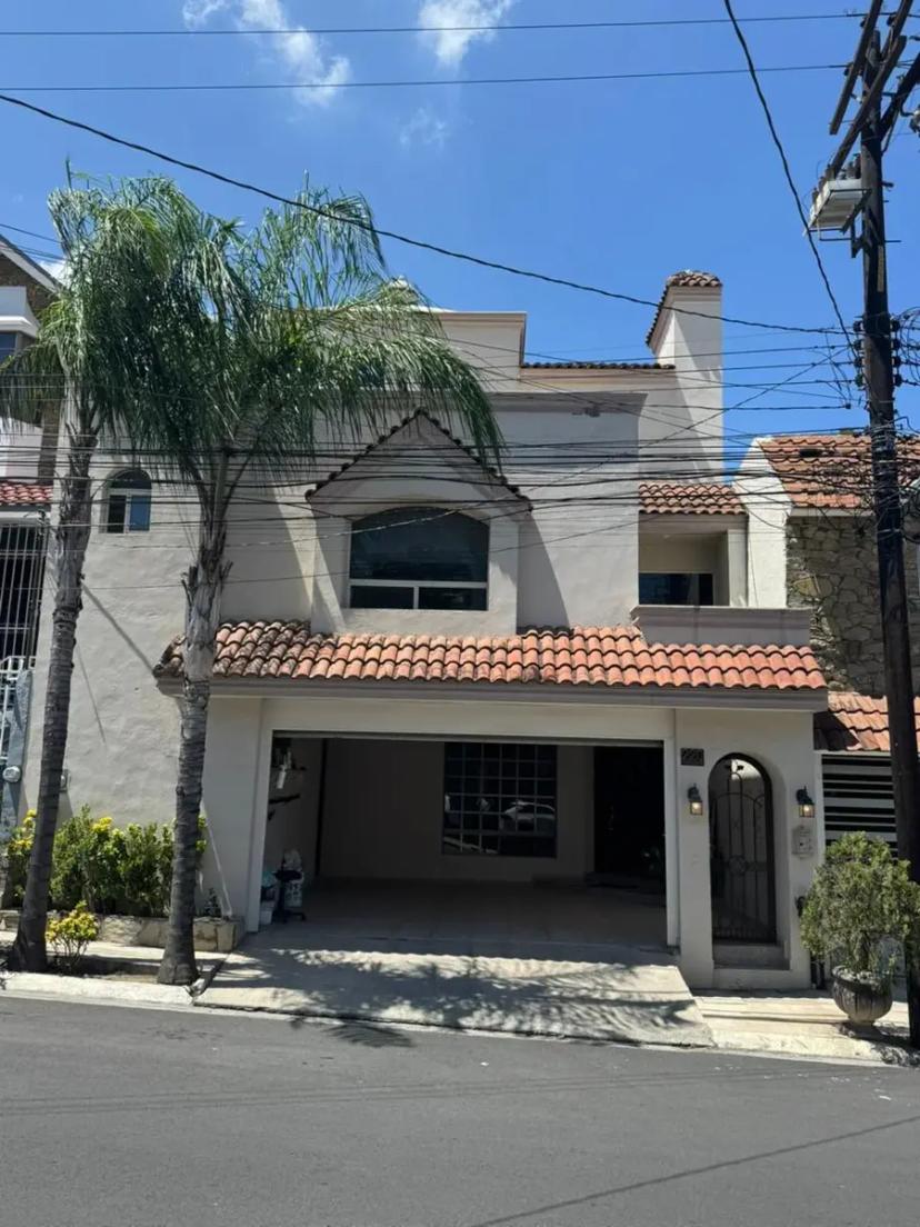 Foto 0 de Casa en Venta: 3 Recámaras y Terraza en Colinas de San Jerónimo, Monterrey, N.L. | Id nn-lt1001680