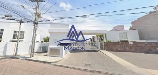 VENTA DE CASA EN MIRADORES DEL MARQUES HACIENDA EL CAMPANARIO QUERETARO