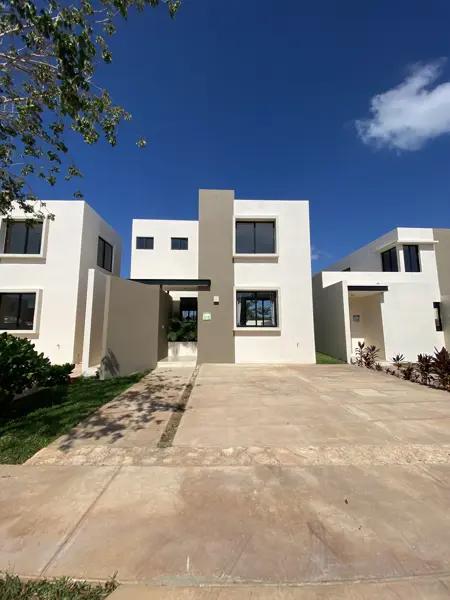 Casas en Venta Privada Conkal  Mod. Abi
