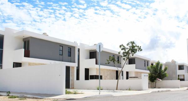 VENTA Casas en Dzityá con piscina