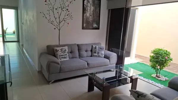 AMUEBLADA / CON LAVADORA Y SECADORA/UN PISO / GRAN SANTA FE NORTE