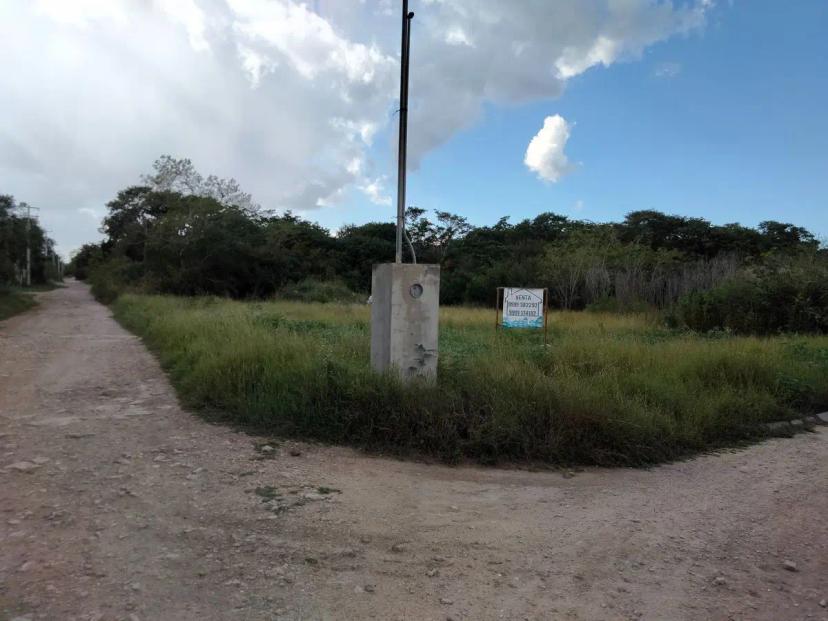 Foto 0 de Terreno en esquina - Chichí Suárez, Mérida | Id mx25-pp6759