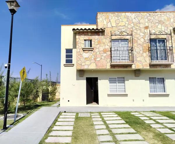 CASA EN VENTA REAL SOLARE