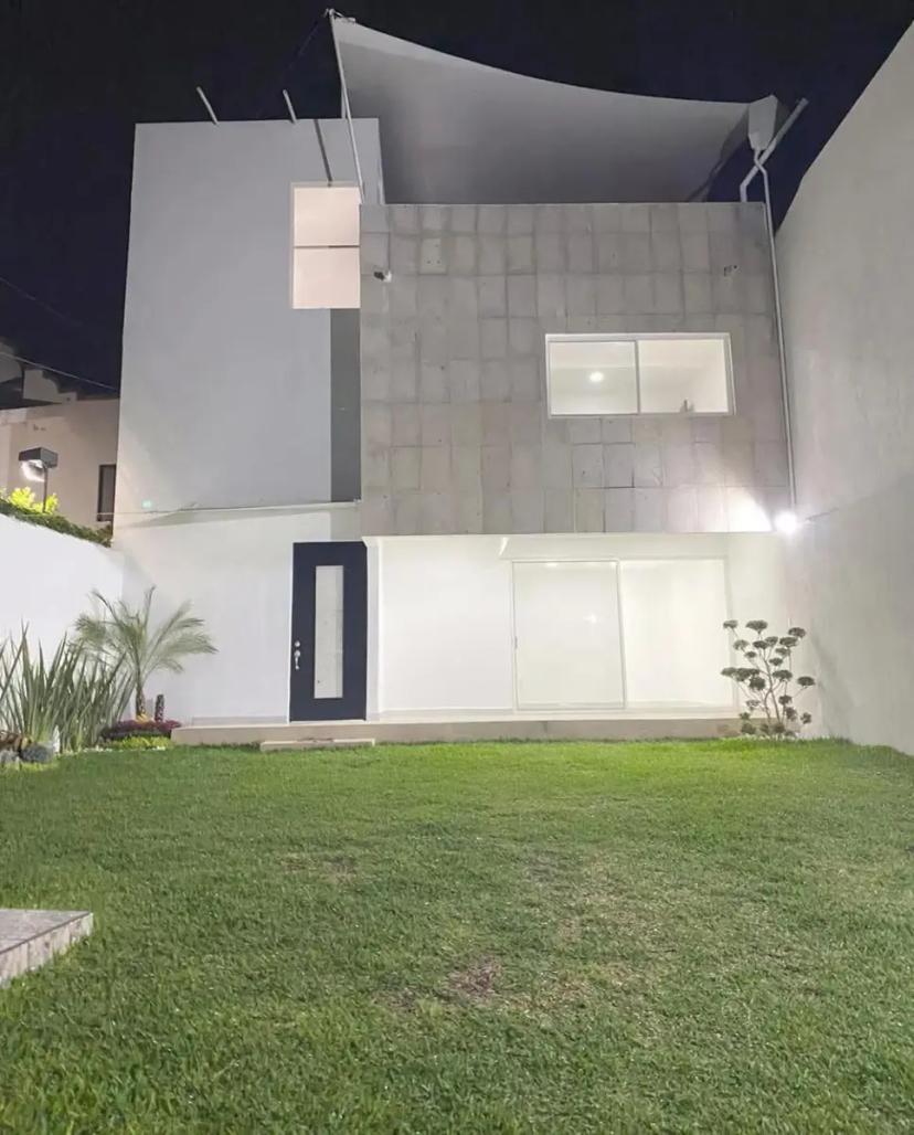 Foto 0 de Casa moderna en Fracc. Las Fincas Jiutepec, amplios espacios $4,200.000.00 | Id nn-lq1000196