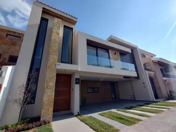 Casa en venta en Lomas de Angelópolis, San Andrés Cholula, Puebla