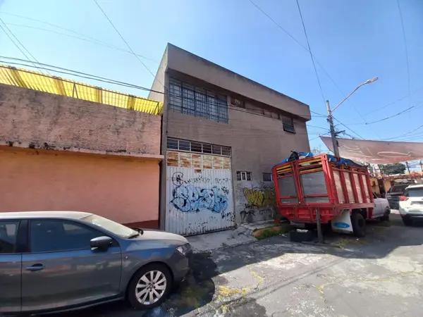 PROPIEDAD PRODUCTIVA 320M²: BODEGA/TALLER CON USO DE SUELO COMERCIAL.  VERSÁTIL PARA NEGOCIO LOGÍSTI