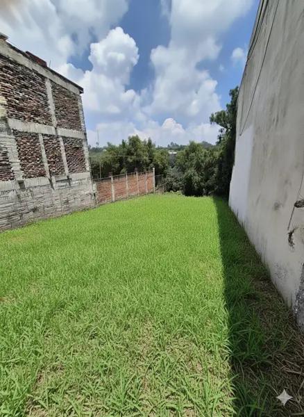 Venta de Terreno en Avenida Las Águilas