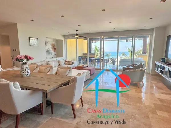 Departamento de lujo con 4 recámaras y vista al mar