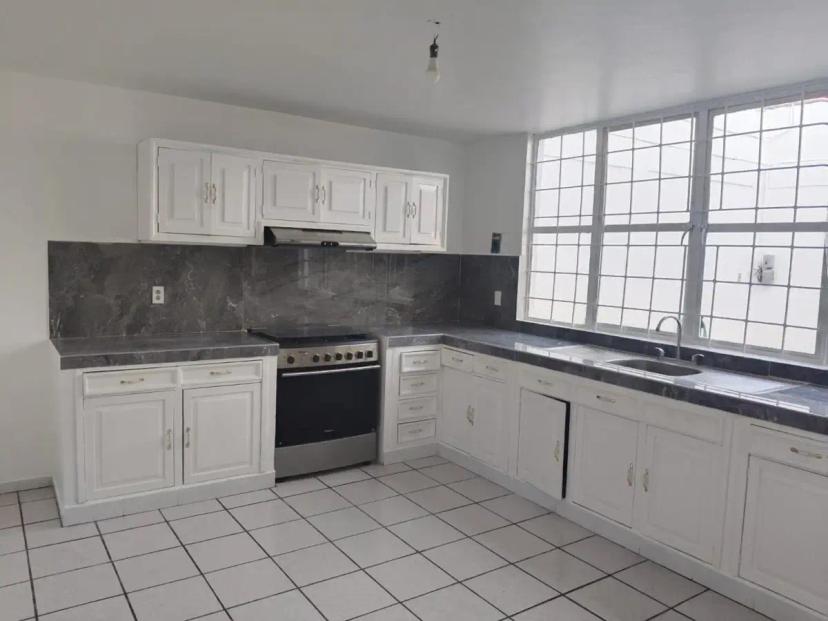 Foto 0 de CASA EN VENTA EN LA COLONIA UNIVERSIDADES | Id nn-yp1000240