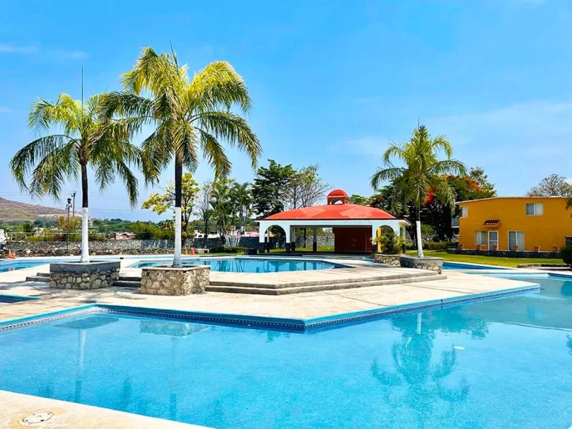 Foto 0 de Casa en venta con alberca en Rinconada I en Xochitepec Morelos | Id nn-gr1000911