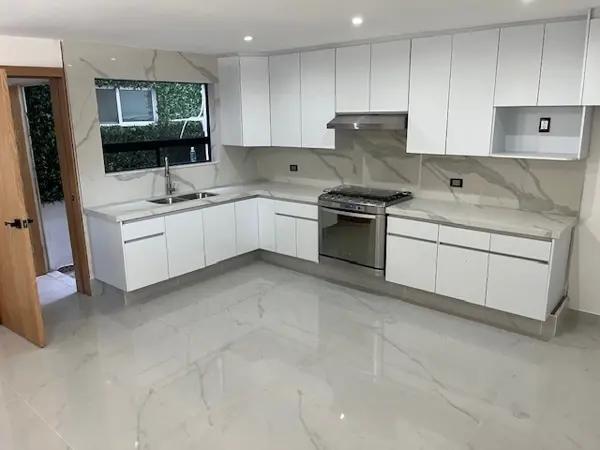 Casa Remodelada en Venta , Col. del Valle , San Pedro Garza García N:L