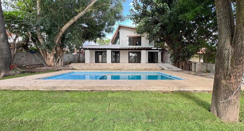 Foto 0 de Casa Remodelada a pie de Calle, cerca de las Quintas | Id nn-js1000268