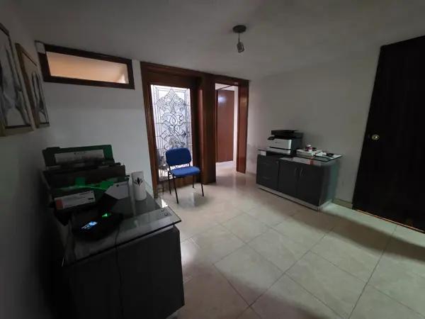 Casa en Venta en San Isidro, Torreón - Espaciosa y Bien Ubicada