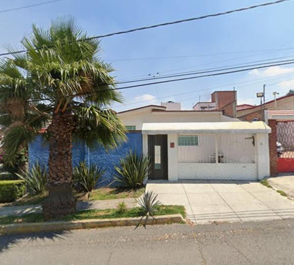 Casa en venta en Bosques del Lago, Cuautitlán Izcalli: excelente ubicación y precio