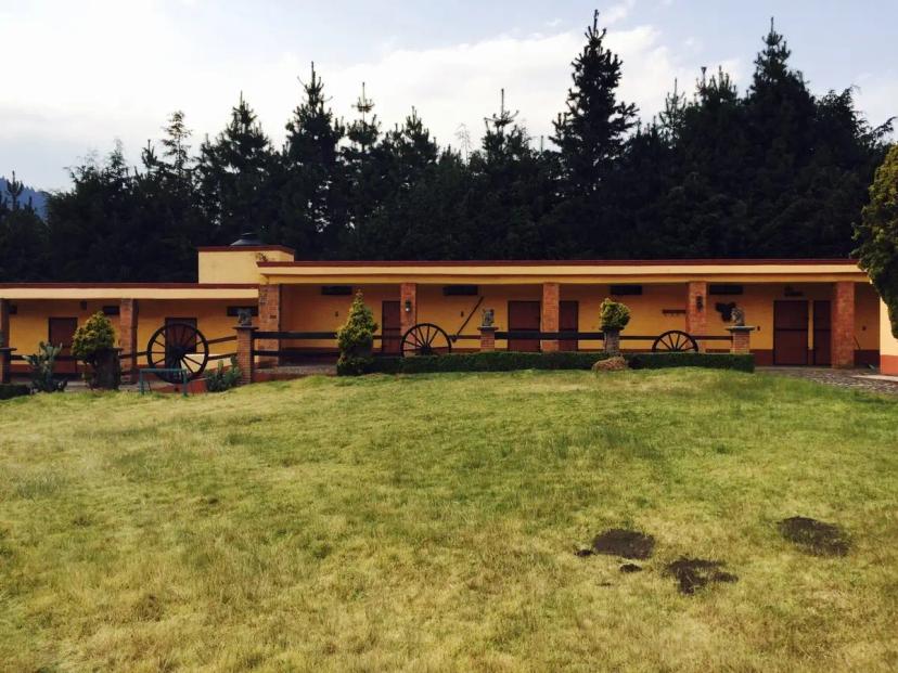 Foto 0 de Casa de campo con caballerizas en carretera Picacho Ajusco km 36.5 Tlalpan | Id mx25-sw3881