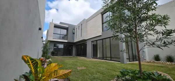 VENTA - CASA EN FRACC. VILLANDARES RESIDENCIAL
