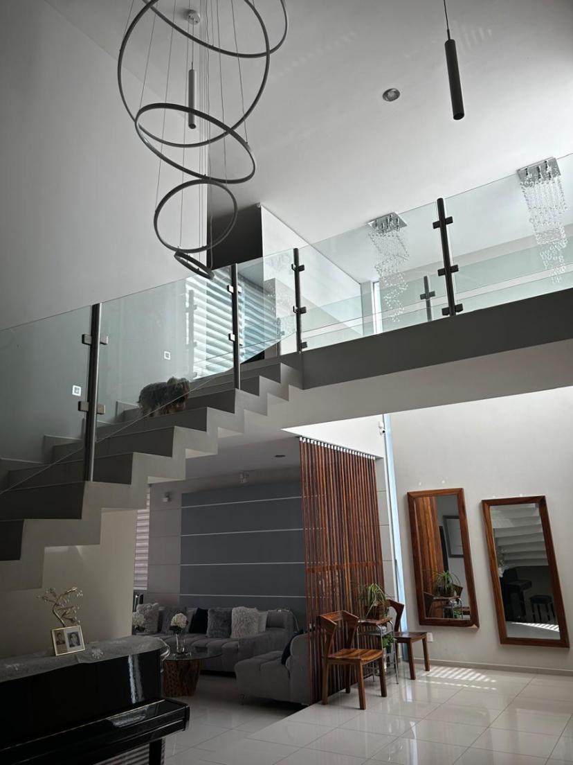 Foto 0 de Casa en venta y renta en Valle Imperial, Zapopan, Jalisco | Id nn-nk1000886