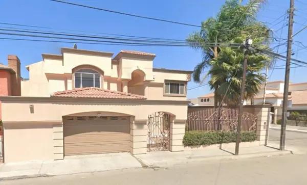 Valor Comercial $11'000,000.00 Valor Comercial $11'000,000.00