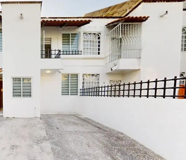 Se vende Casa de recuperación Bancaria en C. Paseo de La Ribera, 48290 Puerto Vallarta, Jalisco.