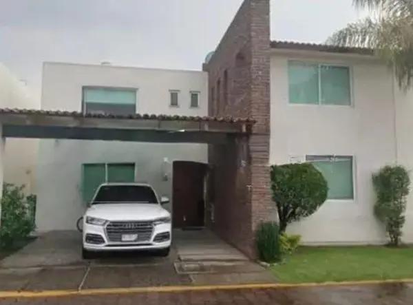 Se Vende Casa de Recuperación Bancaria en Pto de Acapulco, Res. Providencia San Jerónimo Chicahualco