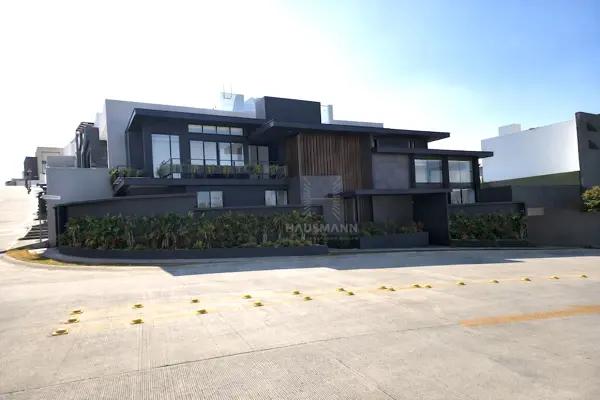Hermosa casa nueva en venta en Lomas Verdes Sexta Sección.