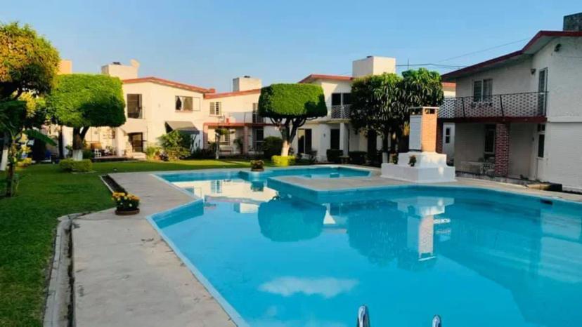 Foto 0 de EXCELENETE CASA CON ALBERCA  EN DELICIAS CUERNAVACA | Id mx25-cm7321