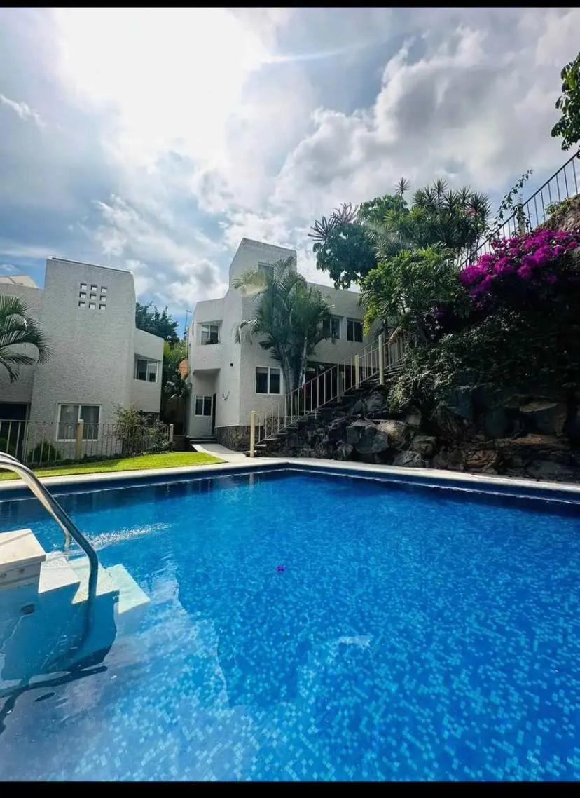 Foto 0 de Casa Con Alberca y Vigilancia Al Sur de Cuernavaca, Burgos. | Id mx25-pb0526