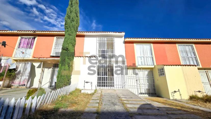 Foto 0 de Casa en Venta en Jardines de la Montaña, Puebla: Ideal para Vivir en una Comunidad Cerrada | Id nn-ul1000267