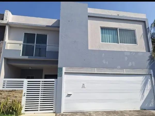 Casa en Renta en Fraccionamiento Las Palmas, Medellín de Bravo