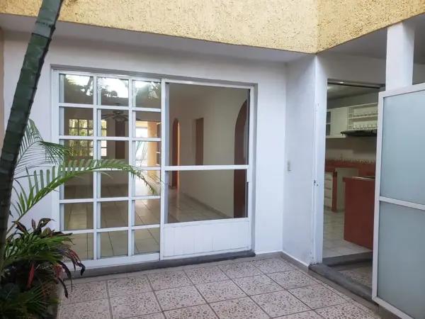 Casa en venta en Las Granjas, Cuernavaca, Morelos Casa en venta en Las Granjas, Cuernavaca, Morelos