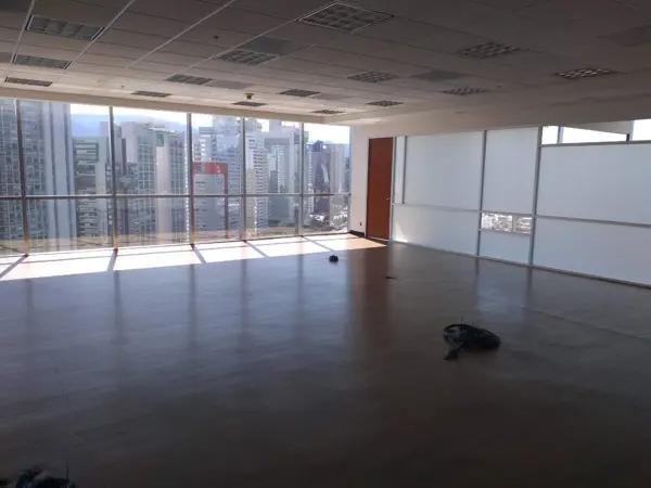 SE RENTA OFICINA EN SANTA FE