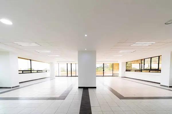RENTA EDIFICIO CORPORATIVO EN PERIFERICO SUR