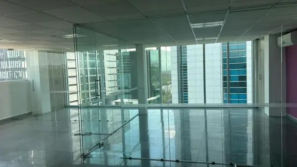 SE RENTA OFICINA EN AVENIDA REVOLUCIÓN