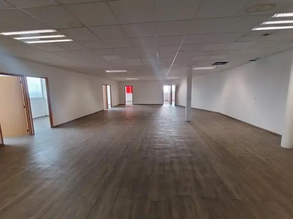 OFICINA EN RENTA EN AVENIDA GUSTAVO BAZ