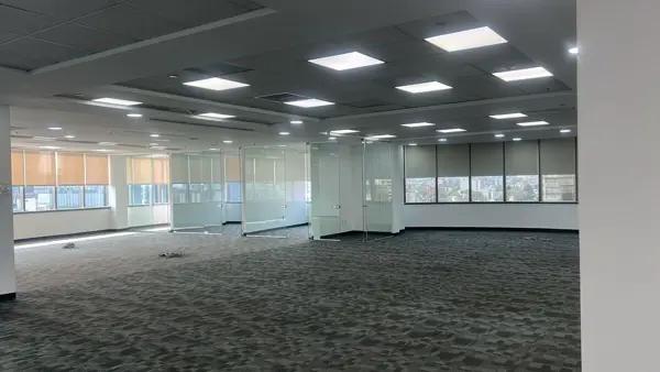 INSURGENTES SE RENTA OFICINA