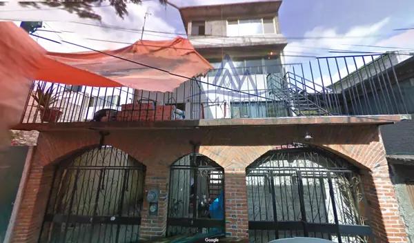 Casa En Venta En Campamento 2 de Octubre, Iztacalco, CDMX Recuperación Bancaria JX71